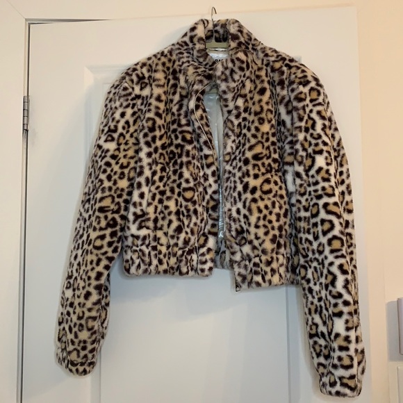 Cheetah Print Cropped Bomber Jacket - Picture 2 of 5